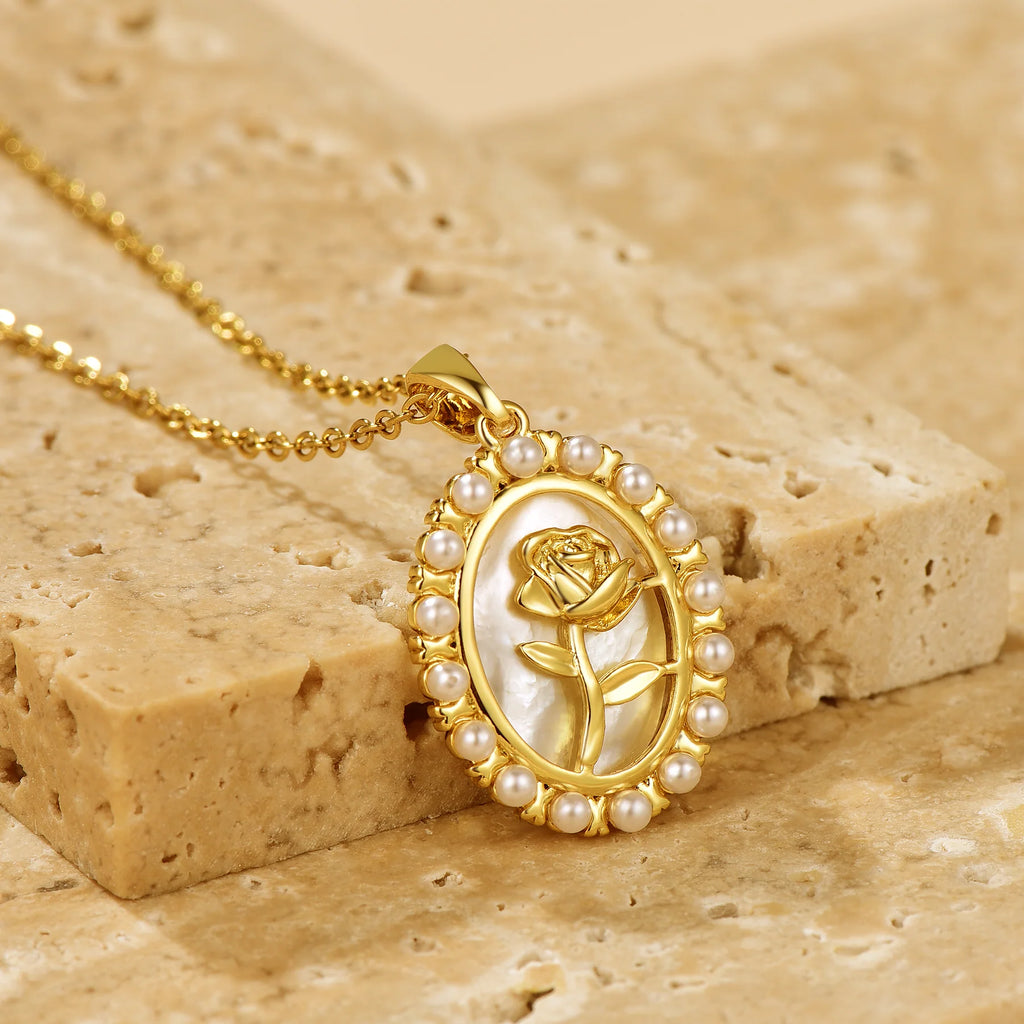 Shiny Tulip Necklace