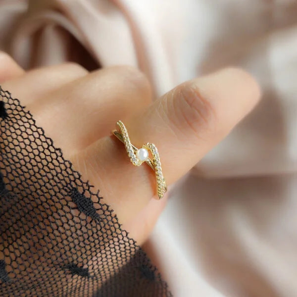 Zircon Adjustable Ring
