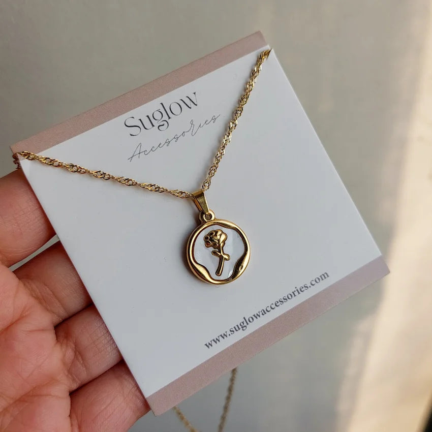 Flower Gold x White link Necklace