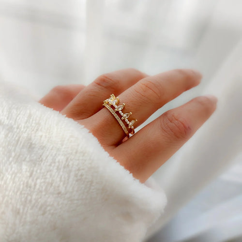 Crown elegant ring
