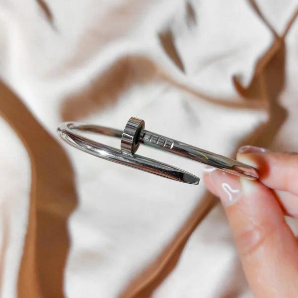 Nail Bangle Unisex Silver