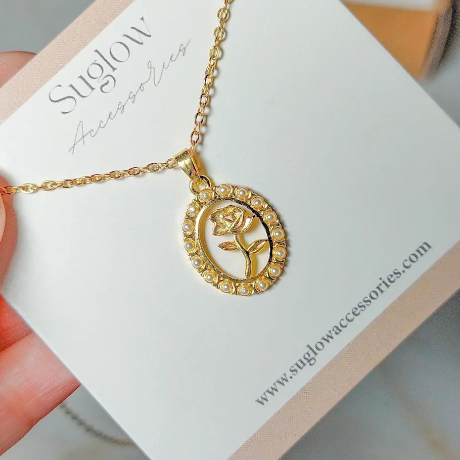 Shiny Flower Transparent Back Necklace