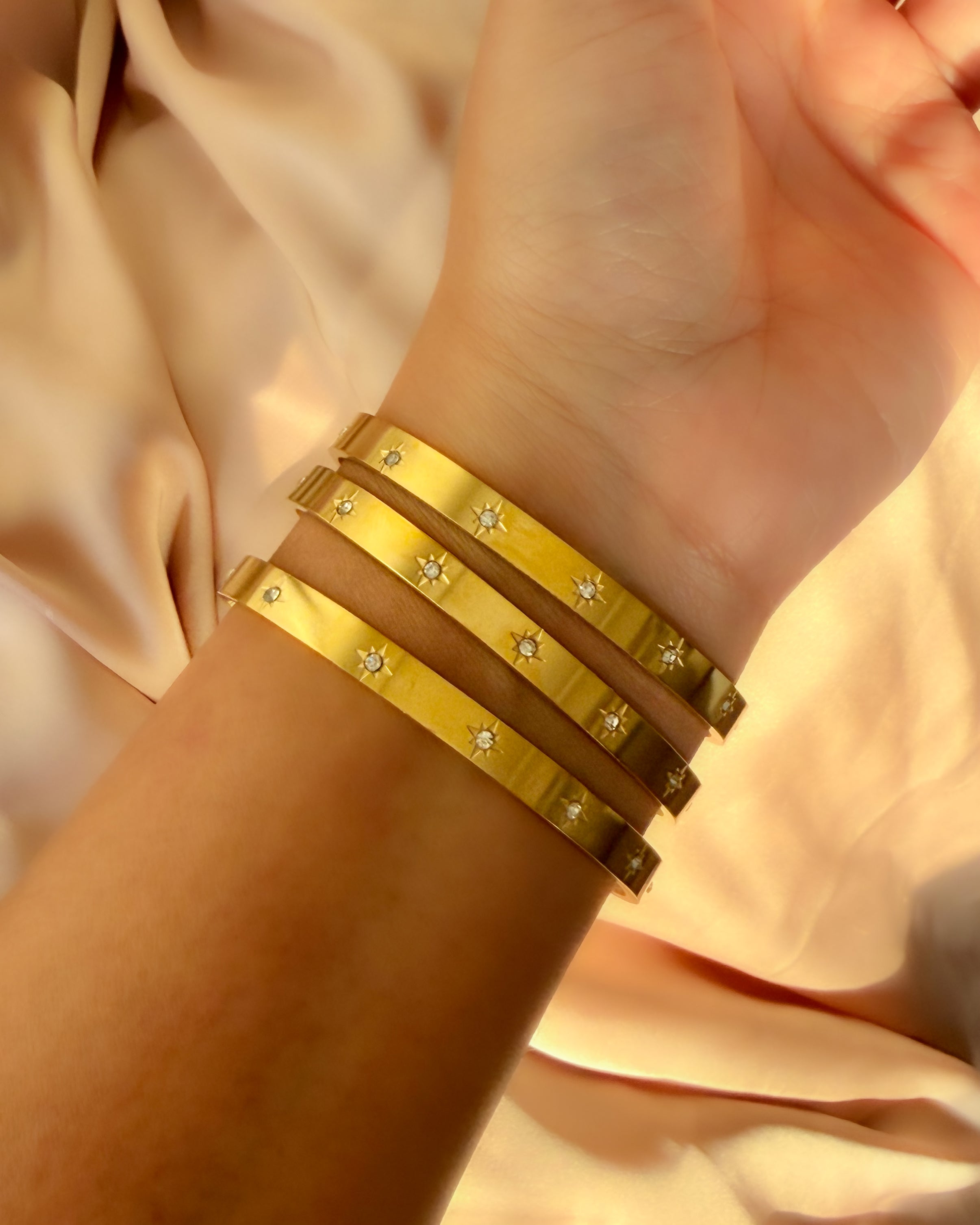 Shiny Stars Bangle