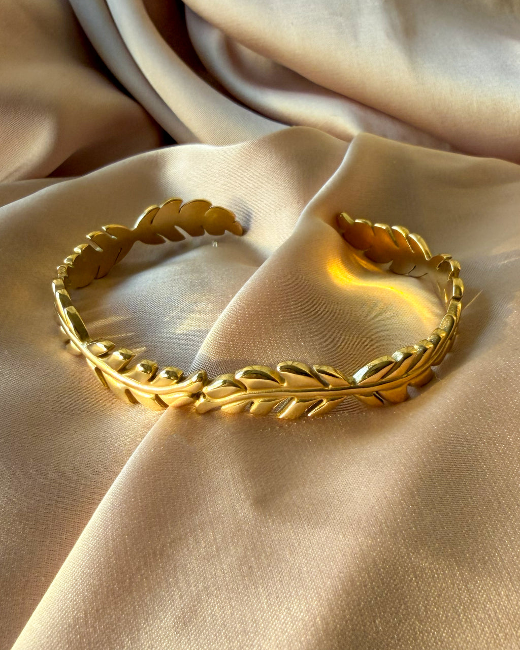 Golden Leaf Bracelet