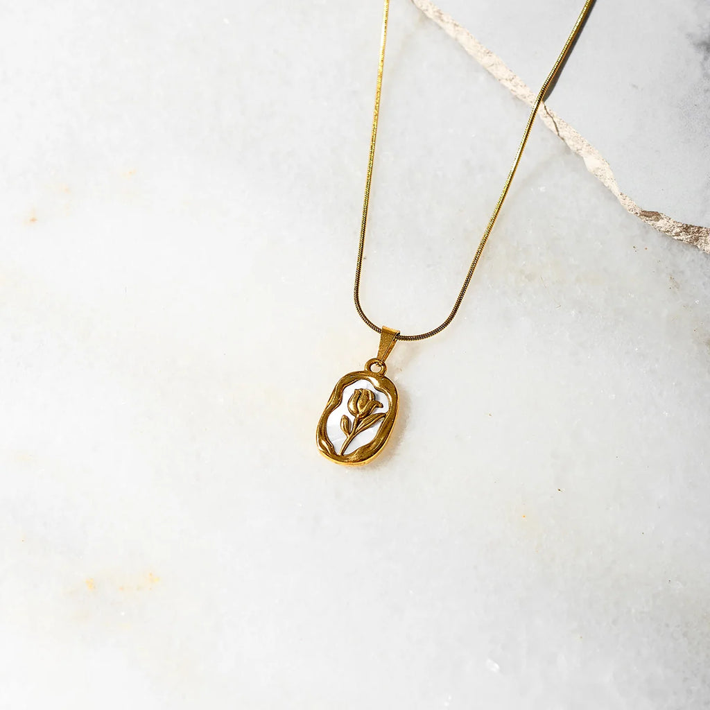 Tulip Necklace I White x Gold