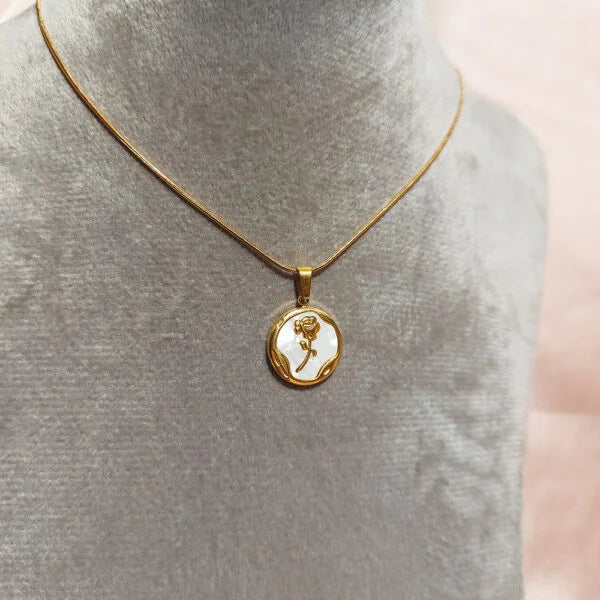 Flower Gold x White Necklace